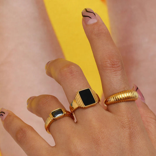 Minimalistischer Geometrischer Ring