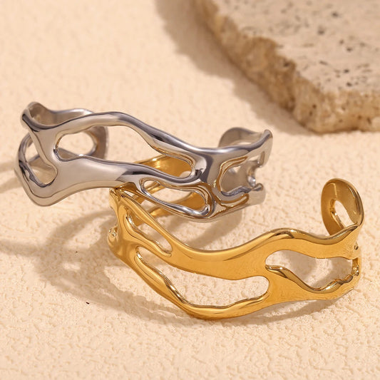 Elegantes Armband mit Abstrakter Wellenform