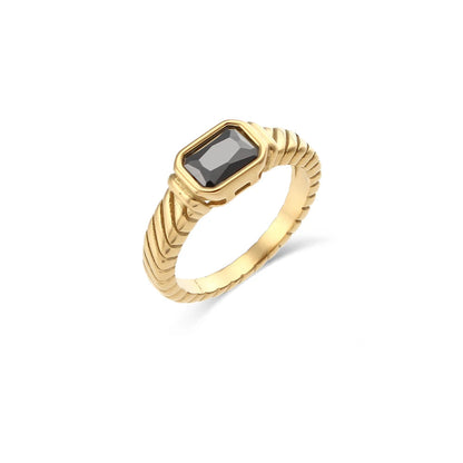 Zarter Zirkonia-Ring